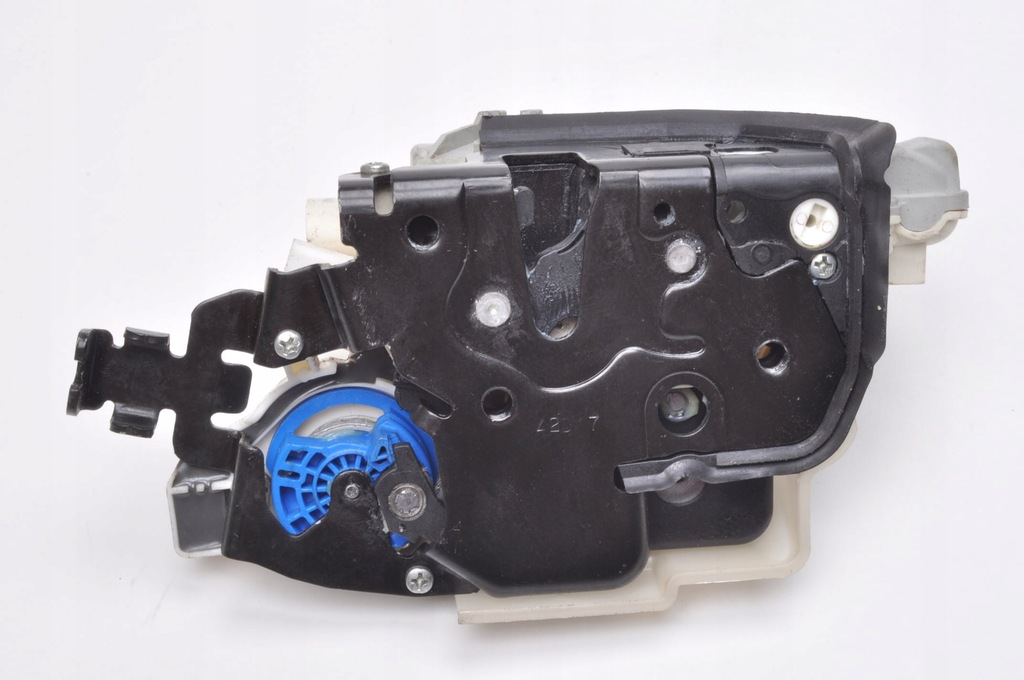 фото №6, Bentley bentayga audi q7 4m замок дверь правый задняя 9 pin 4m0839016j