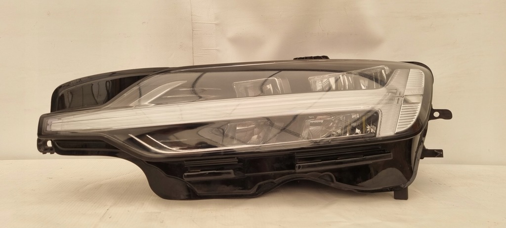 фото №1, Volvo s60 v60 full led mid led лампа передняя левая