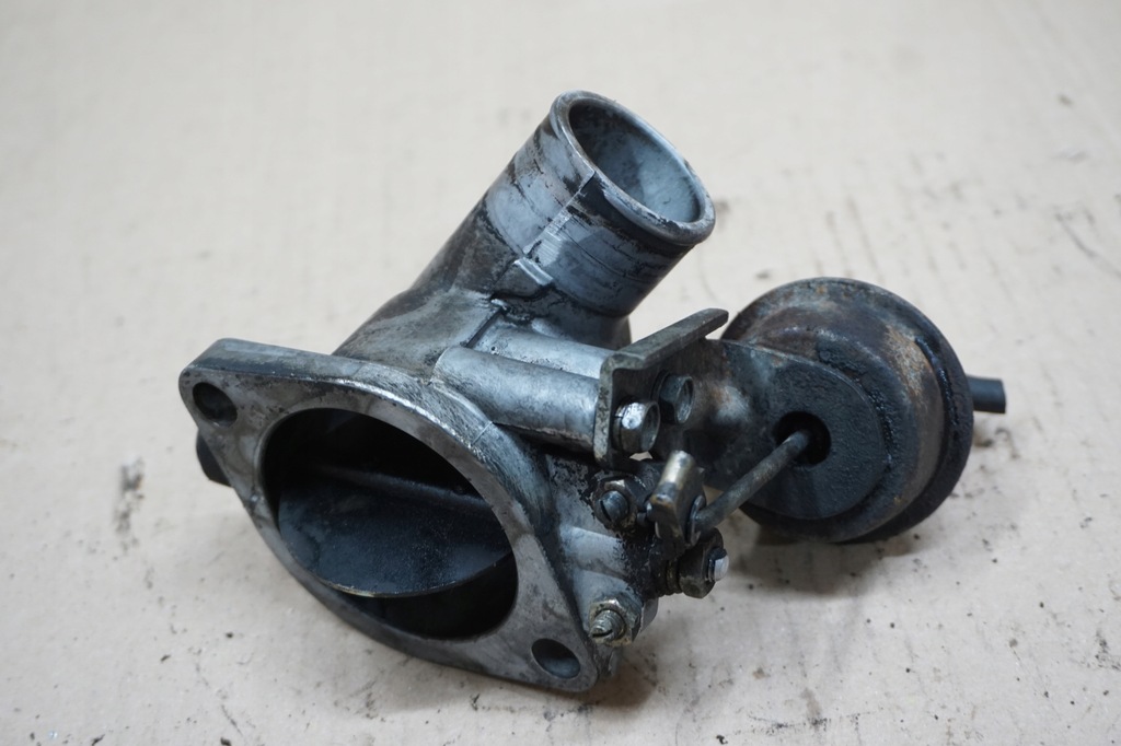 фото №6, Isuzu trooper дросельна заслінка 2,8 td ,,4jb1" 84-91r