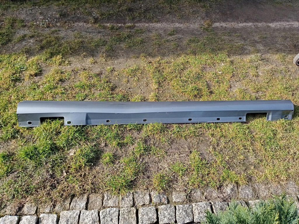 фото №9, Накладка порог правая mercedes w204 kombi amg