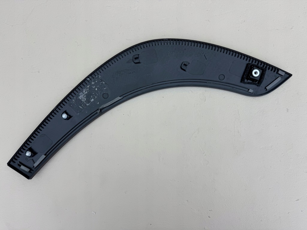 фото №12, Suzuki sx4 s-cross 22r- молдинг крыла правый задняя правая задняя