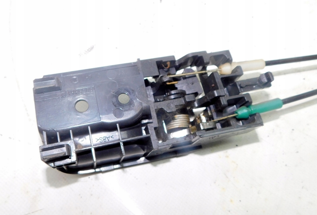 фото №9, Toyota corolla ts e12 05r 5d 1.8 192km замок дверь левый задняя