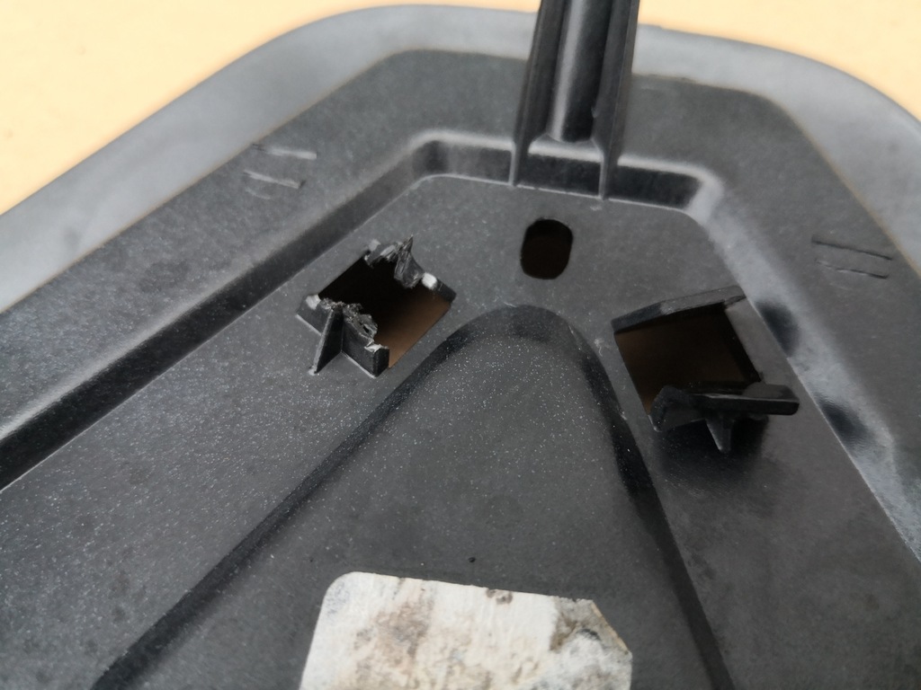 фото №9, Renault twingo ii lift 10- решётка радиатора решётка радиатора радиатора