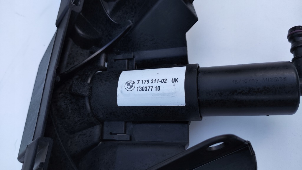 фото №7, Bmw 3 e92 coupe напрямна pod фара кронштейн правий перед 7154724 tc152