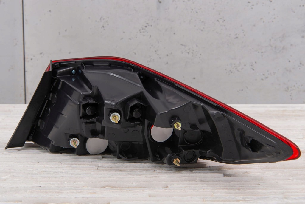 фото №13, Hyundai elantra vi ad 2018-2020 кузовна лампа задня ліва 92401f2500