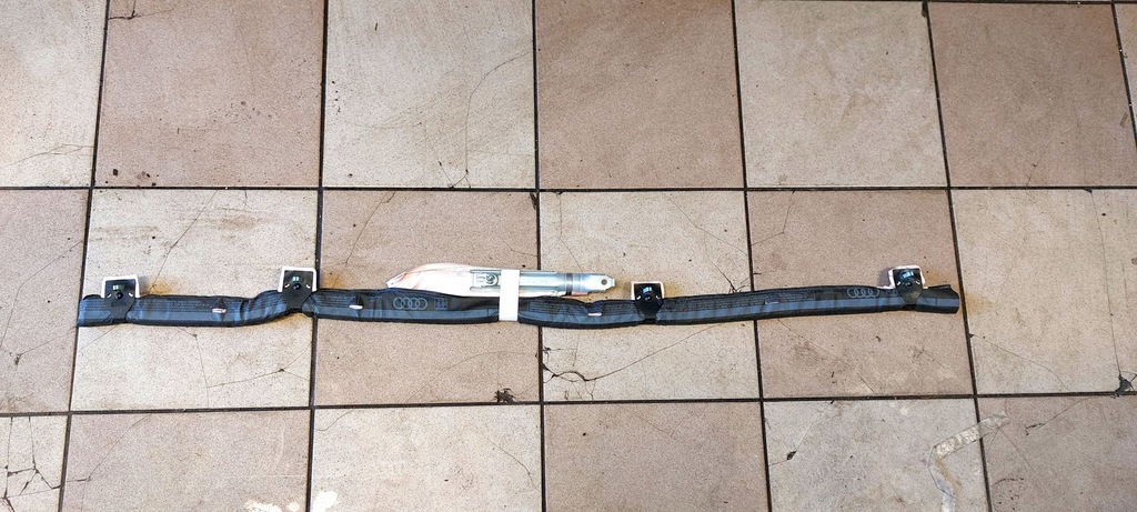 фото №1, Шторка безопасности подушка безопасности правая audi a1 8x