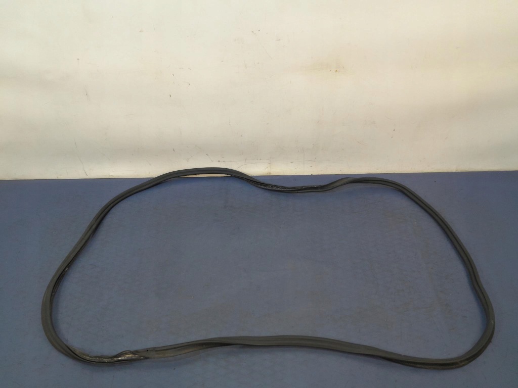 фото №1, Vw arteon liftback прокладка кришки багажника