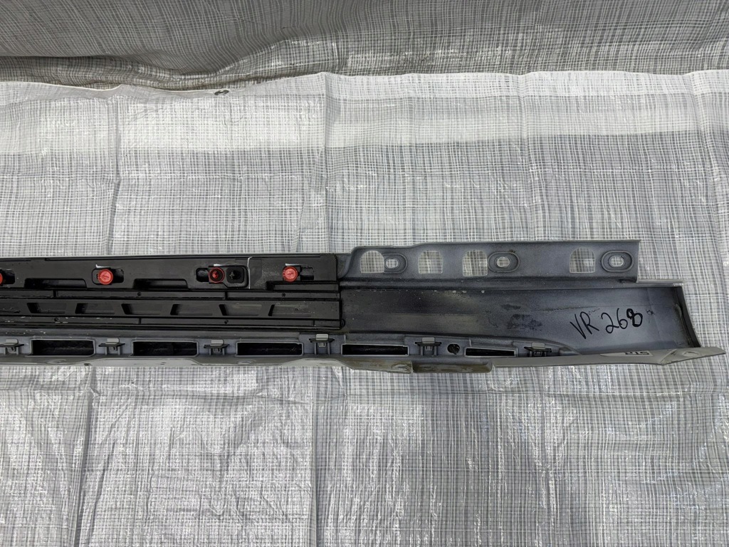 Купить Накладка  накладка порога  левая maserati granturismo m189 670227346