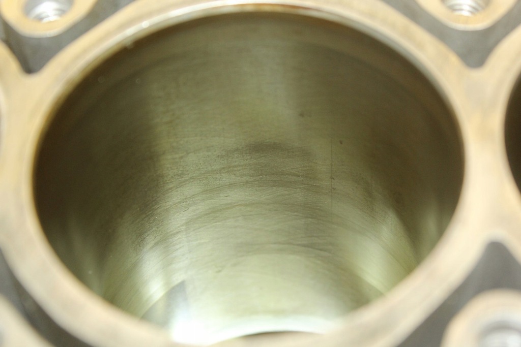 фото №8, Блок двигателя vw golf vi skoda seat 1.6 mpi cmx ccs 06b103019ak