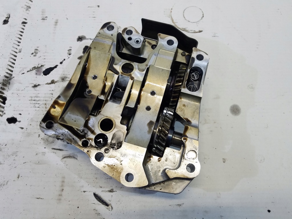 фото №1, Насос оливи toyota rav4 iii lift 2.2 d 2ad-fhv