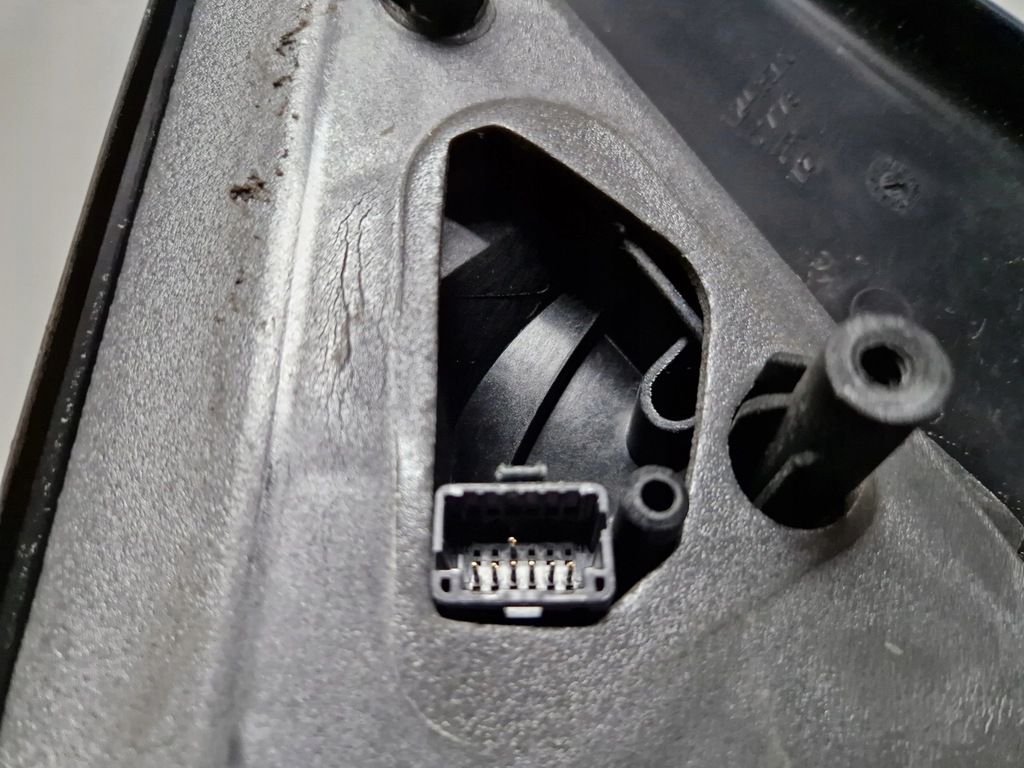 фото №5, Дзеркало праве renault clio iii 3 7 pin