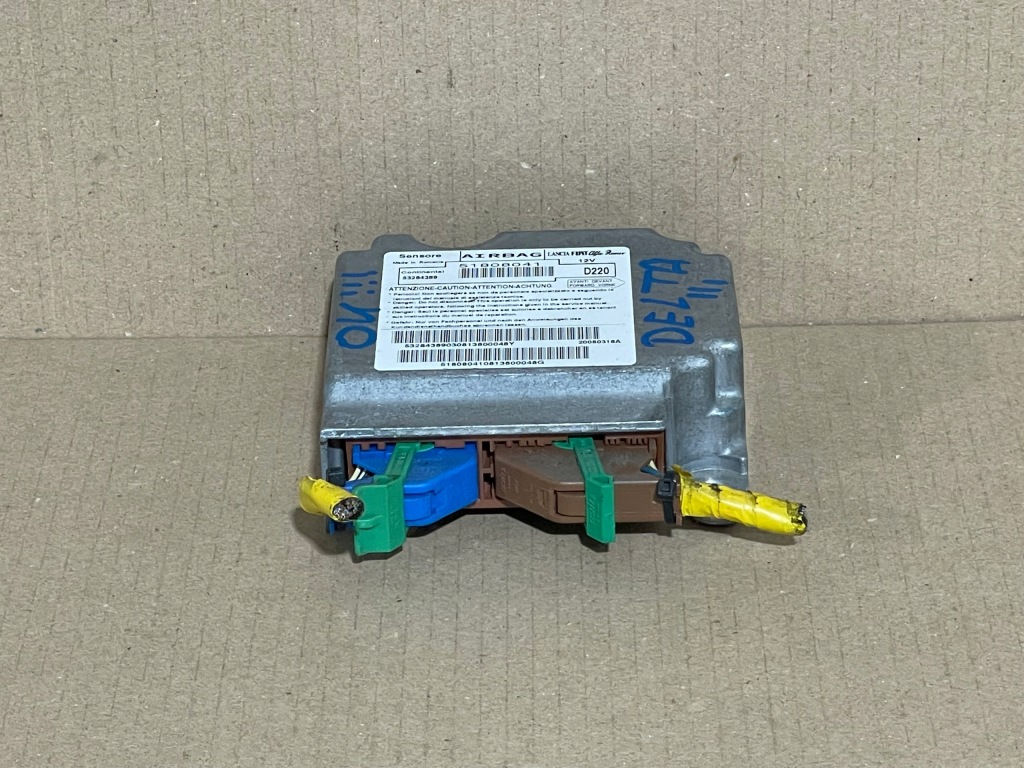 Купити Lancia delta iii датчик подушок 51808041 роз'єми роз'єми справний