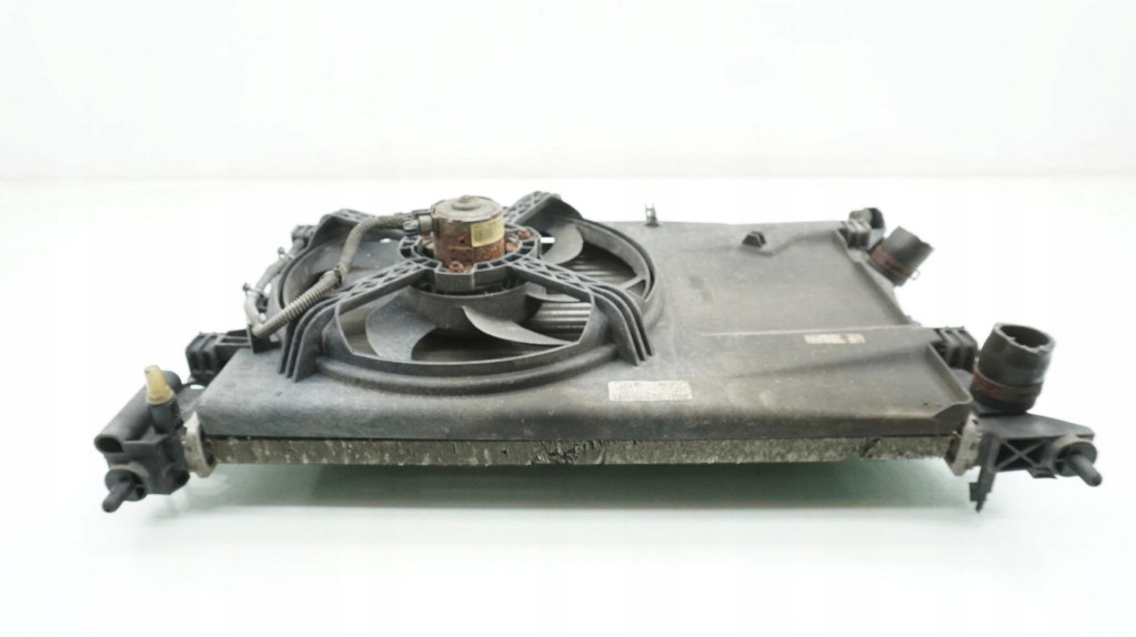 Opel corsa d 1.0 b радіатор води вентилятор 13263540 комплект Оригінал