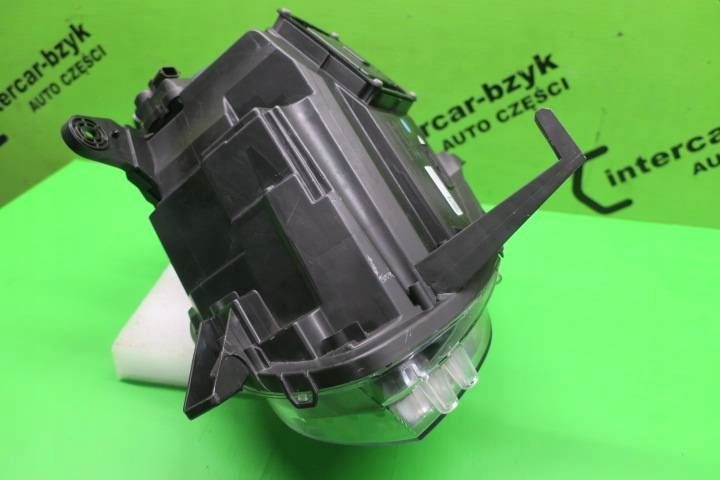 Renault twingo 3 2016 2017 2018 2019 рестайлинг  фара led фара передняя Оригинал