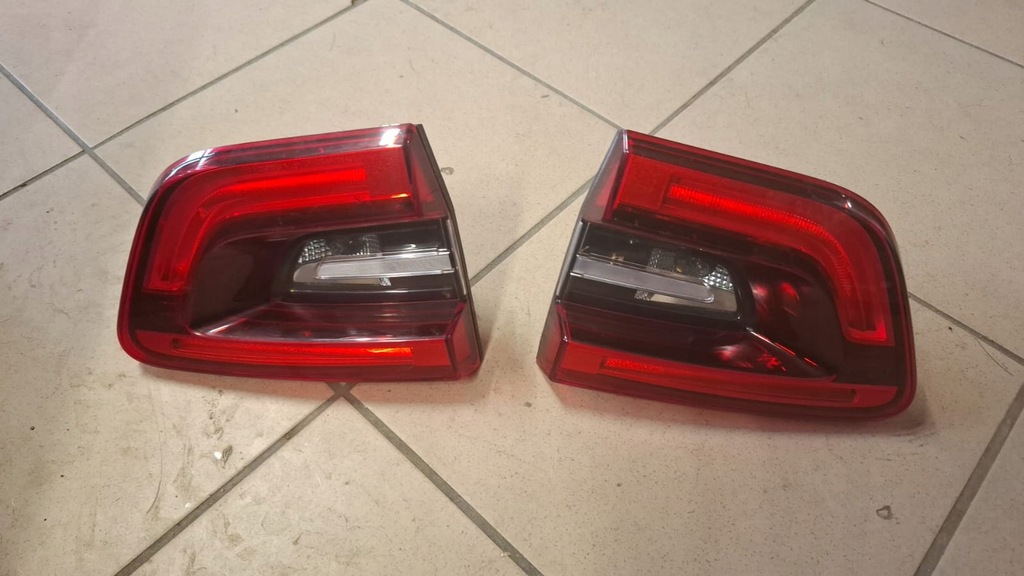 фото №1, Лампа крышки задняя renault kadjar 265550151r , 265508898r состояние b.dobry