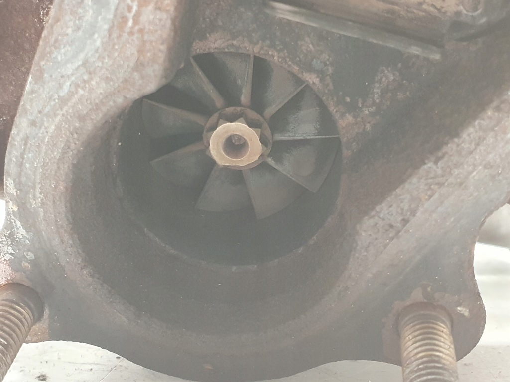 фото №7, Toyota hiace h200 2.5 d4d турбонагнетатель turbo