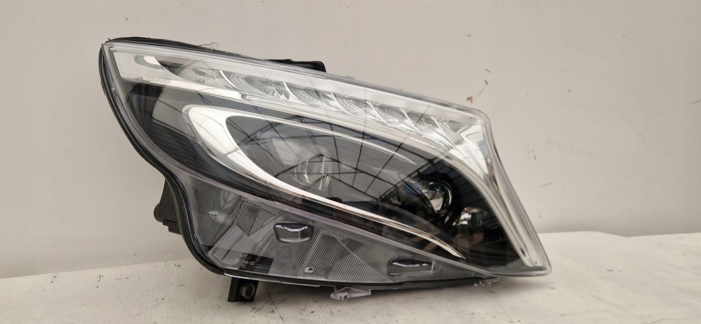 Mercedes v-klasa 447 full led лампа передня права Доставка