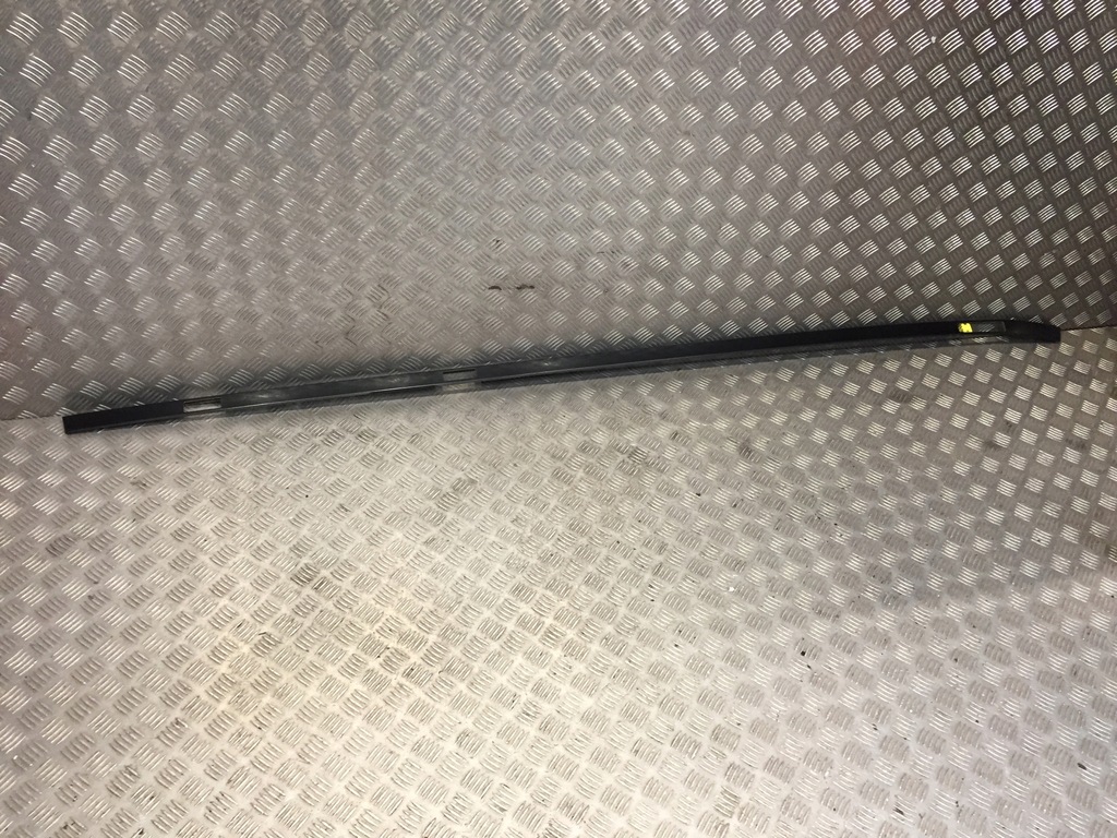 фото №1, Mercedes gle w167 suv молдинг кровельная правая orginal