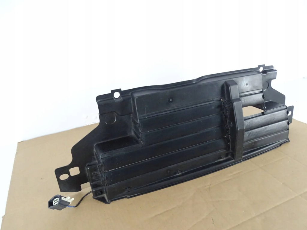 фото №3, Воздуховод воздуха land rover discovery v 5 l462 hy32-8475-a