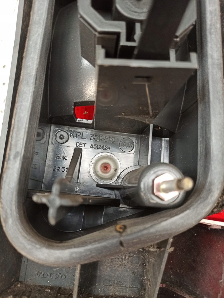 фото №10, Volvo xc70 1 i 98r лампа левая задняя задняя нижняя 3512318