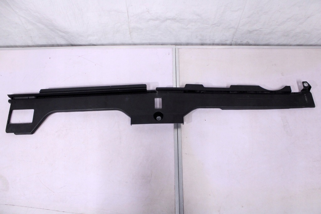 фото №1, Porsche panamera ii 971 защита молдинг багажника правая 971864596b