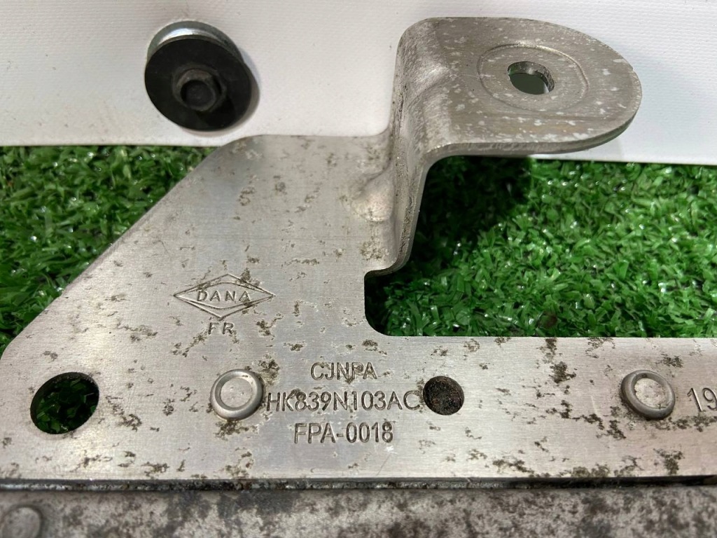 фото №3, Радиатор топлива velar l560 hk83-9n103-ac