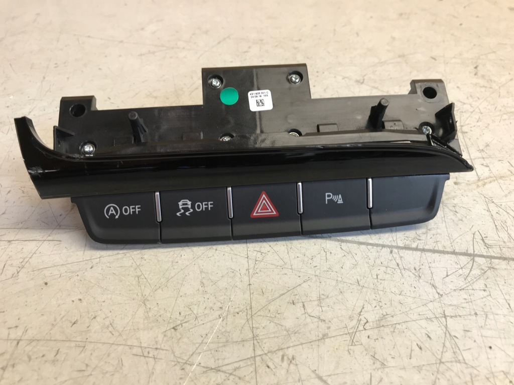 фото №2, Audi r8 plus 4s панель кнопок 4s1925301c