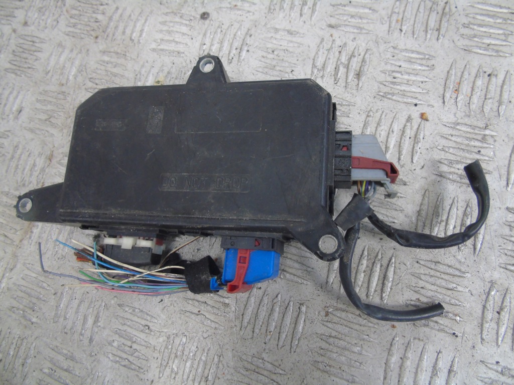 Купить Модуль дверь fiat stilo 1.4 51714521