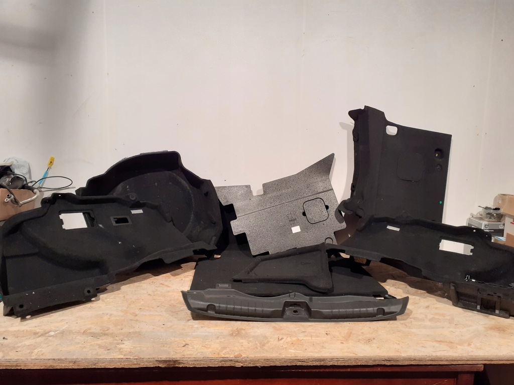 фото №1, Maserati ghibli обивка вкладыш багажника комплект