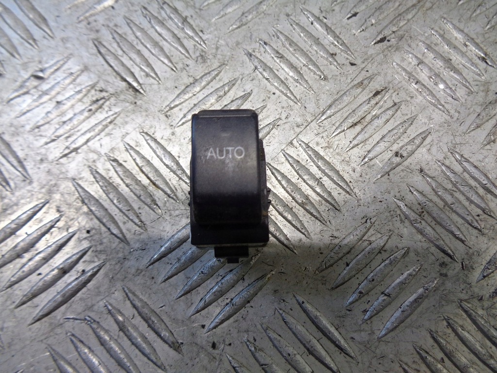фото №1, Кнопка перемикач скло toyota avensis t25