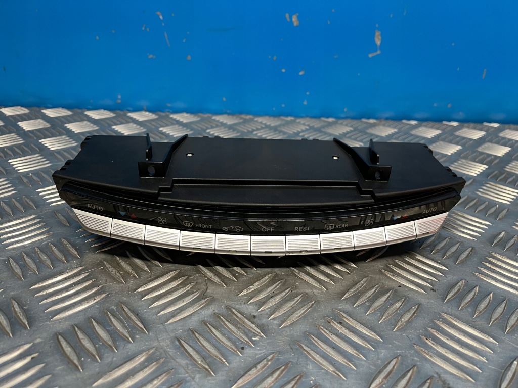 фото №1, Mercedes w221 панель обдув кондиціонера a2218700858