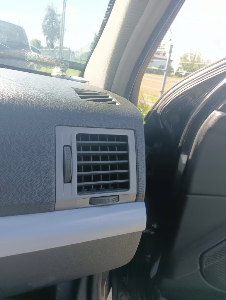 Купить Решётка обдув правая opel vectra c sedan 2003