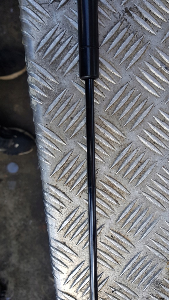 фото №11, Mercedes w163 ml амортизаторы крышки амортизаторы