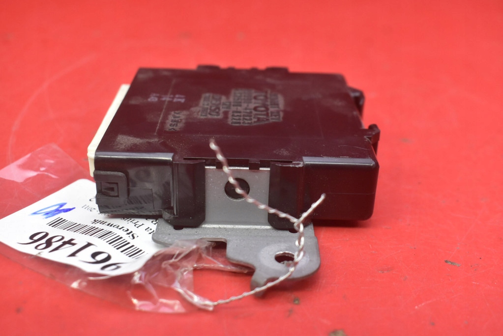 фото №7, Модуль smart key 89990-47023 232500-0072 toyota prius 2 ii xw20 1.5 vvti