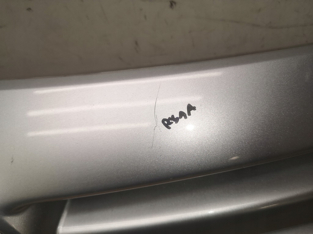 фото №8, Решітка радіатора решітка радіатора mazda 3 i bk 5d hb оригінал