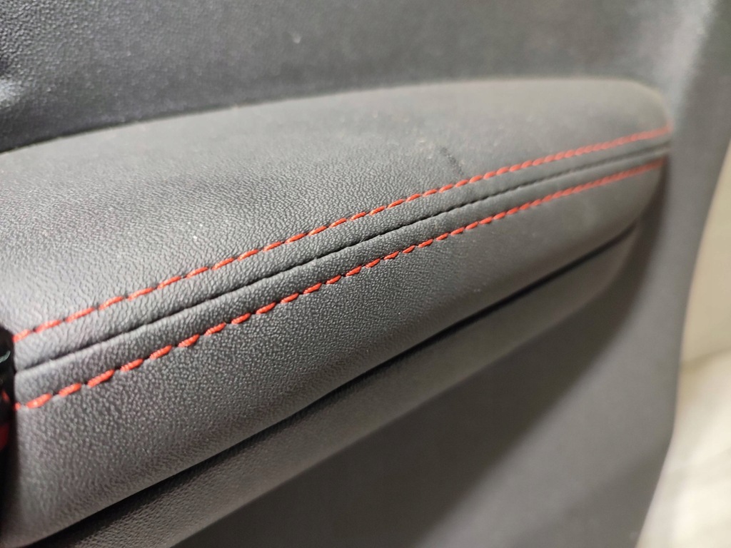 фото №7, Peugeot 2008 i 2018 перед сторона правая обшивка обивка дверь