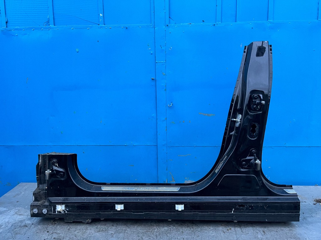 фото №1, Mercedes w176 правий блок двигуна поріг чверть 696