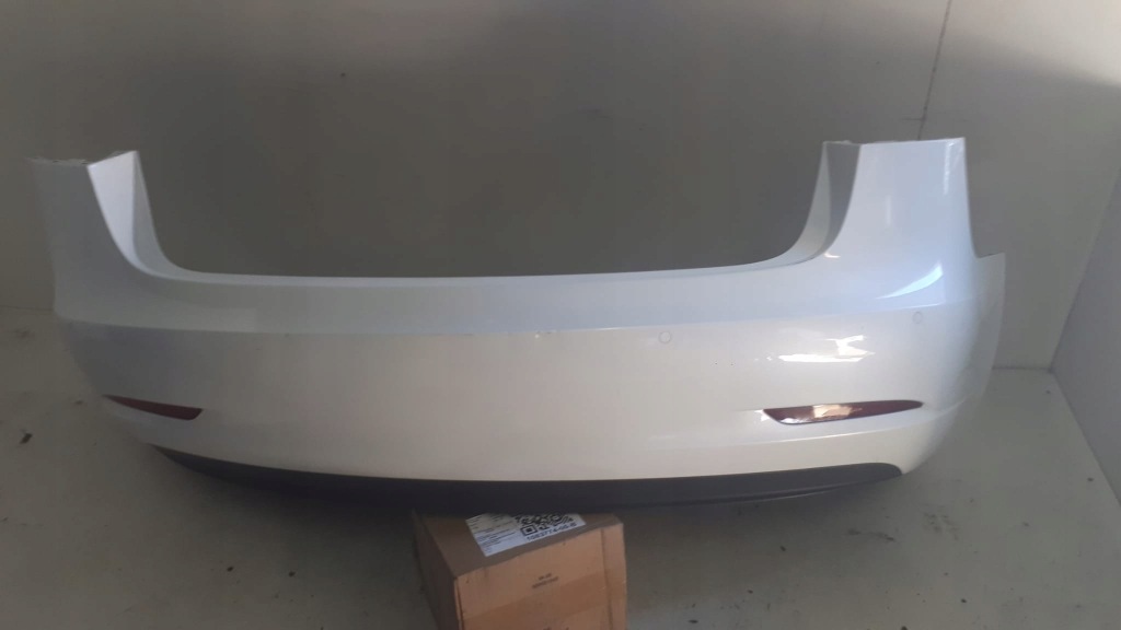 фото №1, Tesla 3 бампер задня kompletny