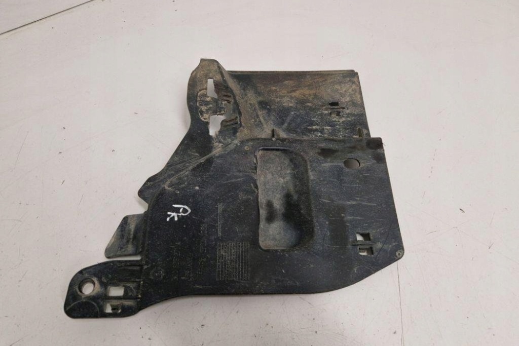 Купить Левая накладка подвеска audi a3 sportback 8va, 8vf 5q0825271a 1.6l дизель