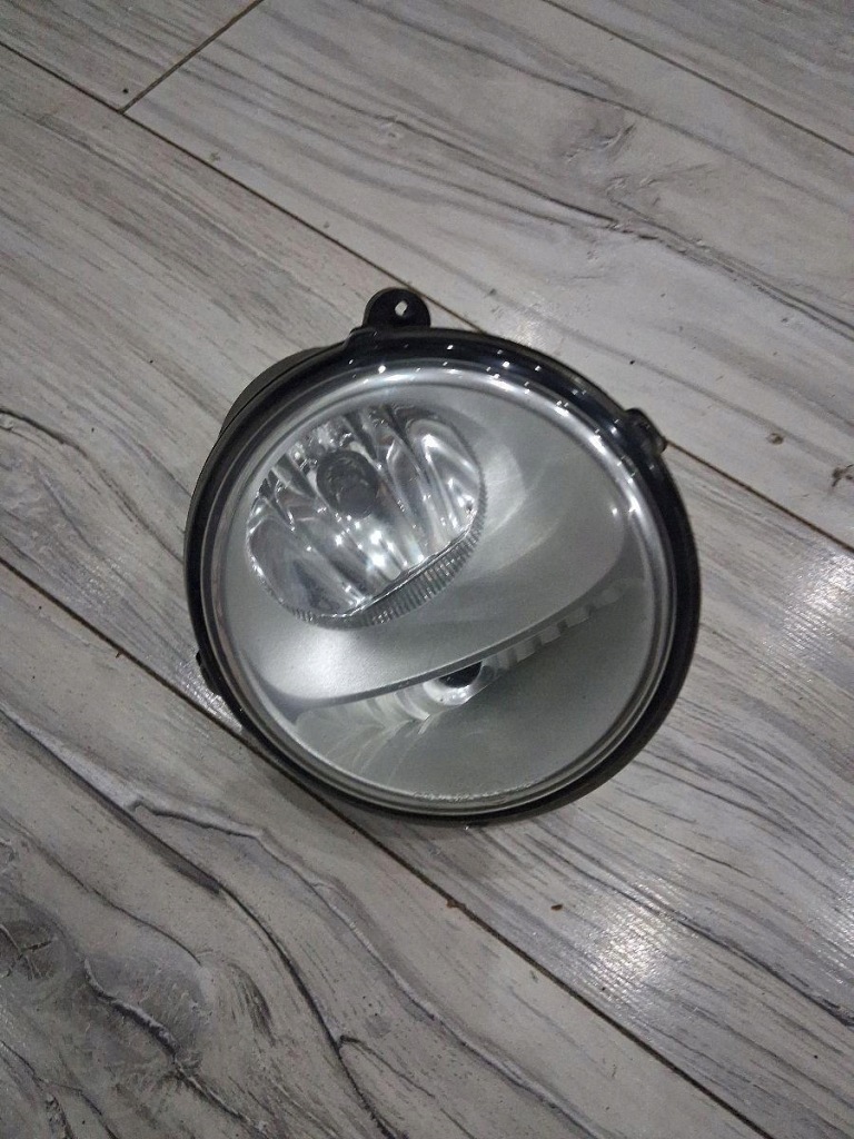 фото №1, Противотуманная фара лампа противотуманная правая renault twingo ii 261509865r