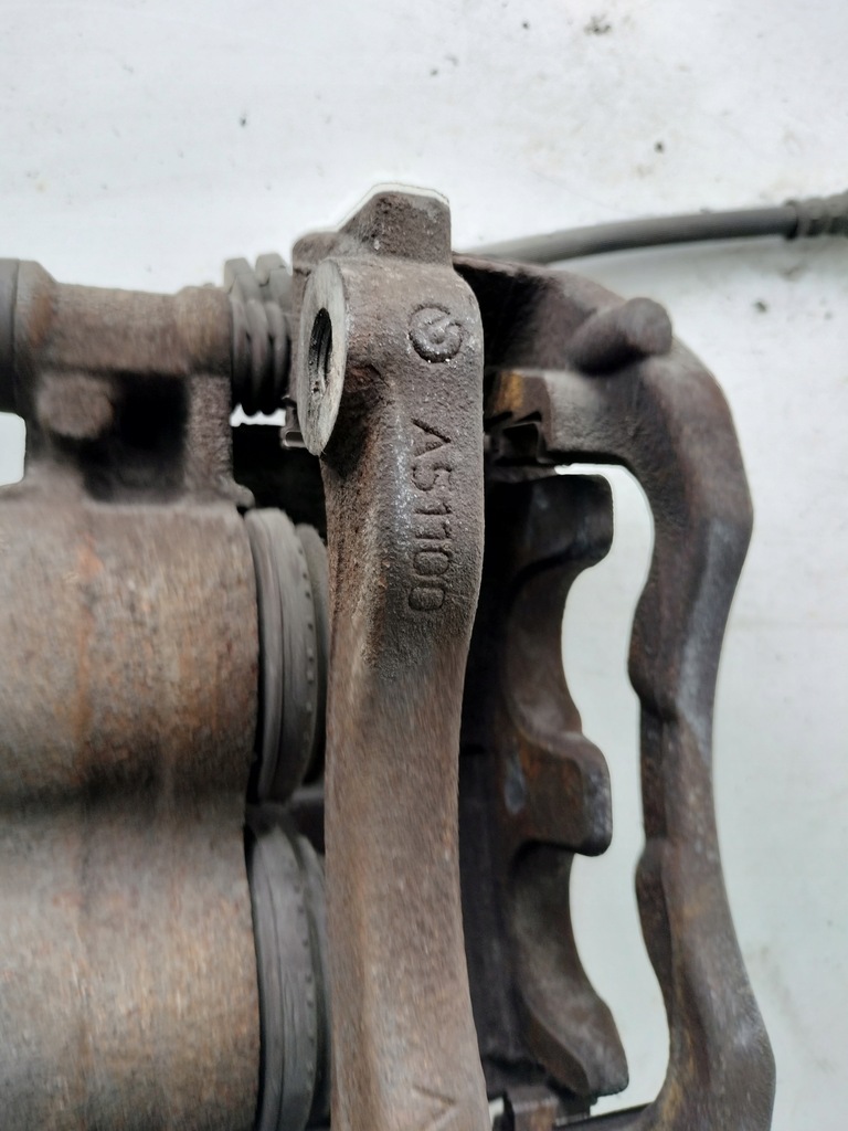 фото №9, Renault master iv iii lift суппорт тормозной правый перед 410007358r