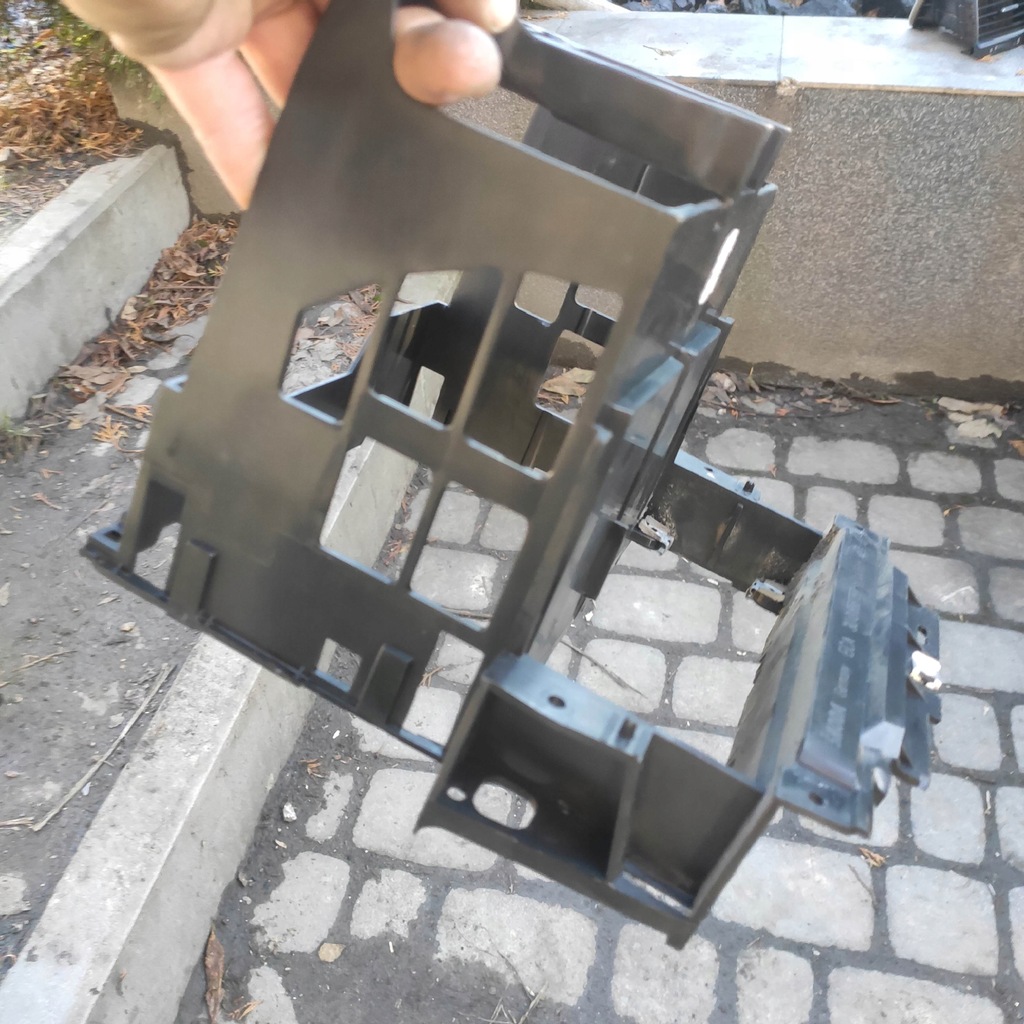 фото №4, Рамка каркас радіо кишеня skoda superb i 3u0858757