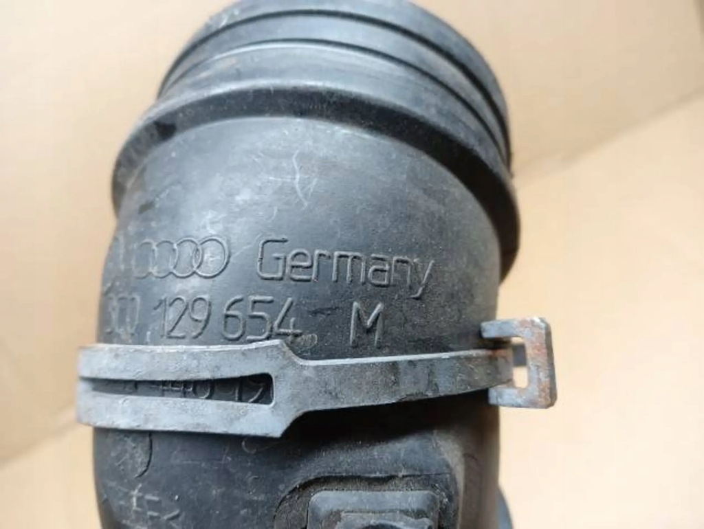 фото №6, Патрубок турбины passat vw b7 yeti tdi 3c0129635 3c0129654m