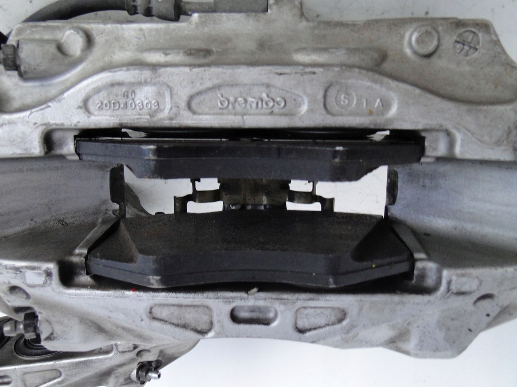 фото №13, Mercedes glb 247 x247 gla 247 h247 суппорт передний суппорты комплект 35 amg