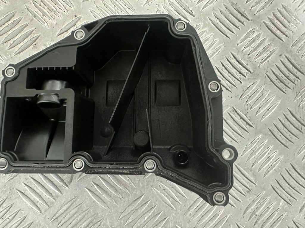 фото №10, Skoda fabia iii 1.0 tsi dkl вентиляция картера сепаратор масла 04e103464ah