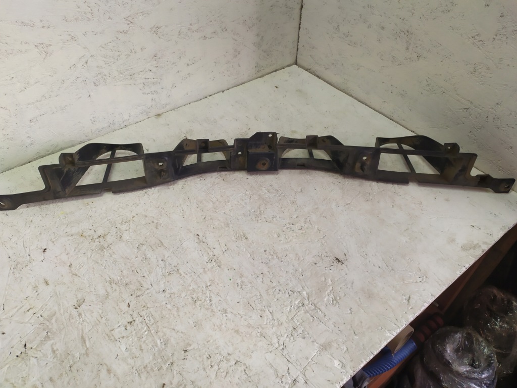 Купить Ford mondeo mk4 lift направляющая бампера задняя