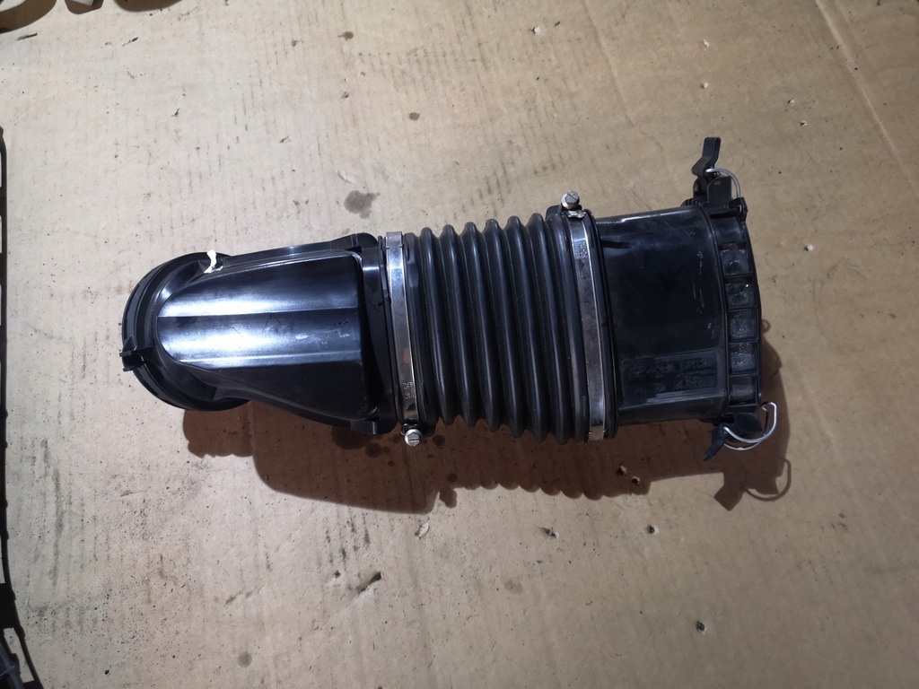 фото №2, Mercedes w213 труба воздухозаборник воздуха a6540980083