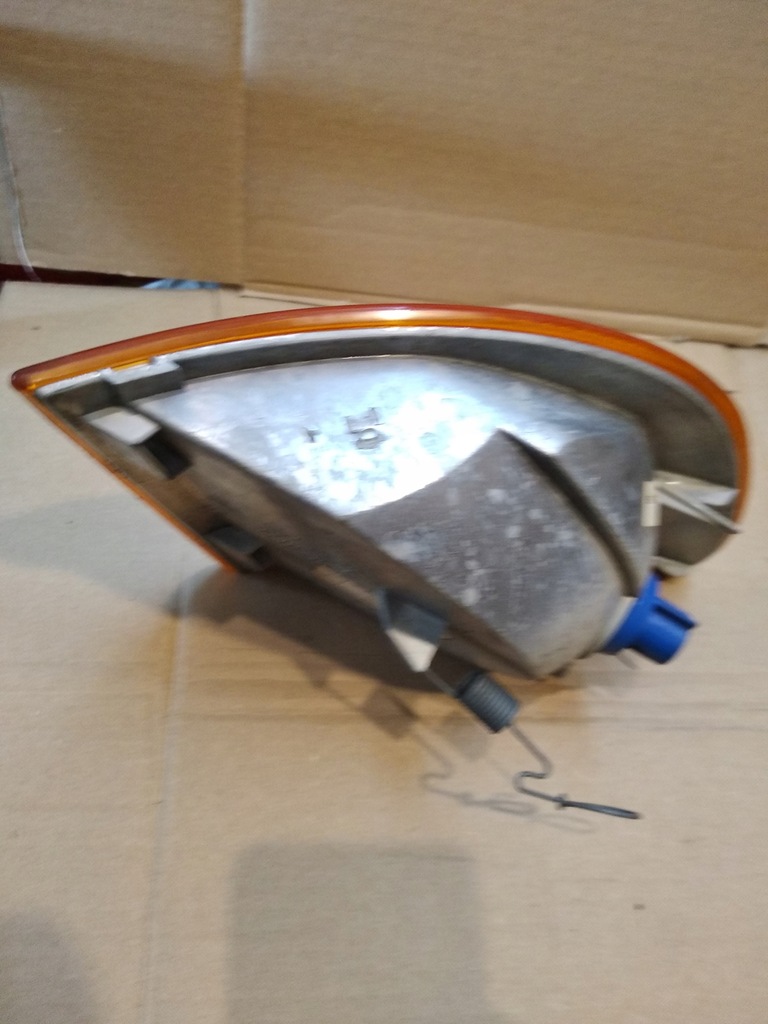 фото №10, Поворотник левый mercedes vito w638 6388200021 oryg.