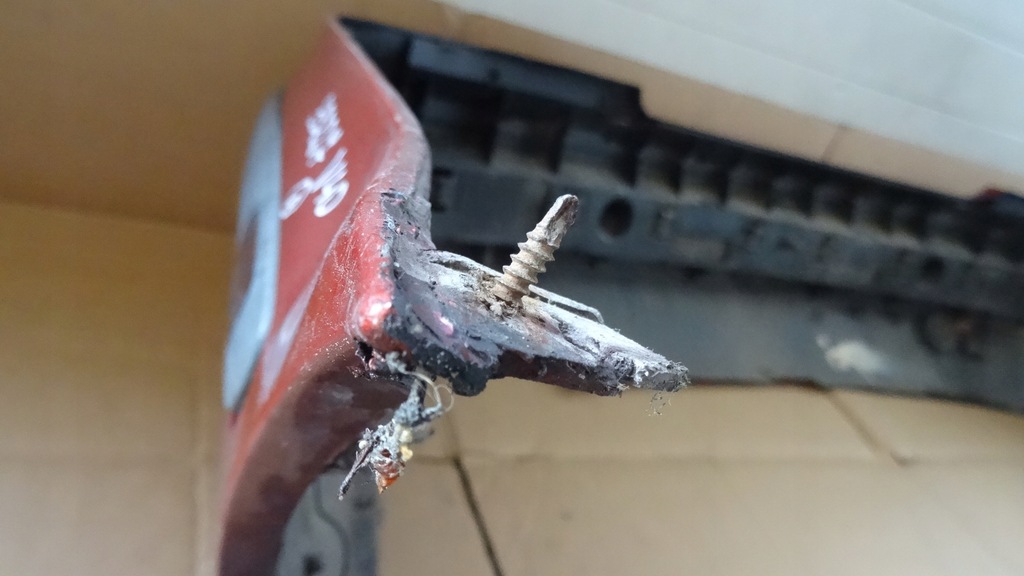 фото №10, Volvo v40 бампер задня