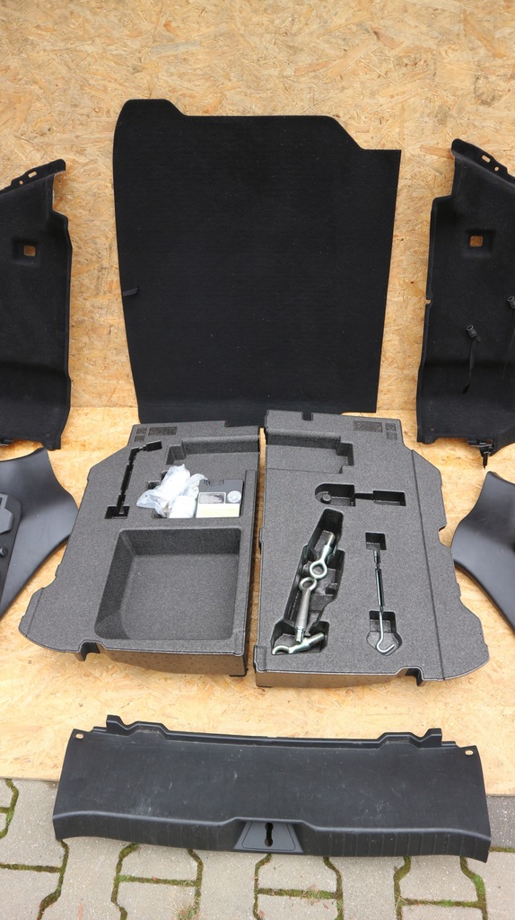 фото №2, Mazda 3 обшивка пінополістирол rok 2019